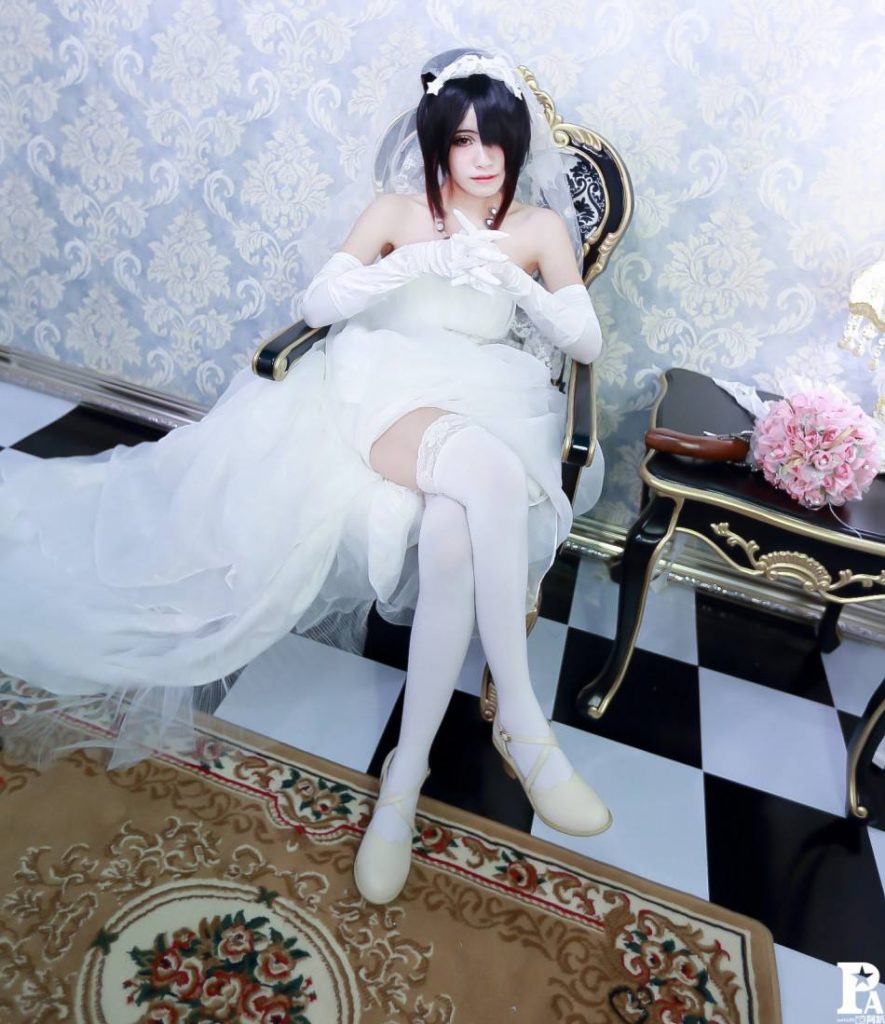 梁家辉双胞胎女儿夜