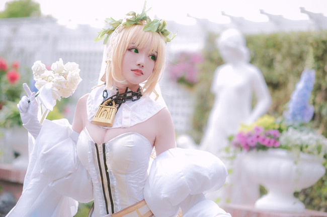 亚博体育:英国一家公司推出“光屁股服务员(图3) 赛事分析